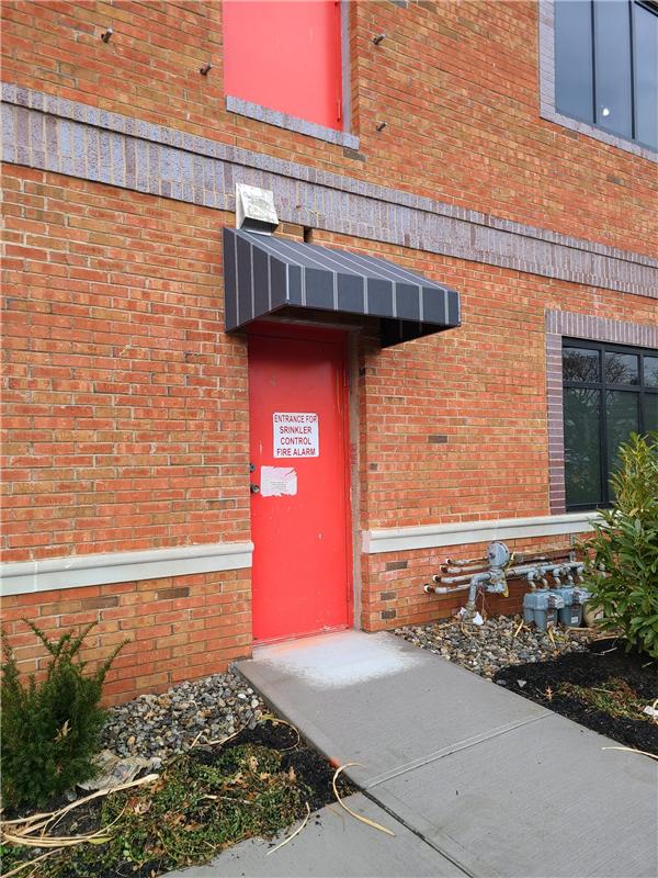 Commercial awning and shade installation by SV Design, portfolio image 5