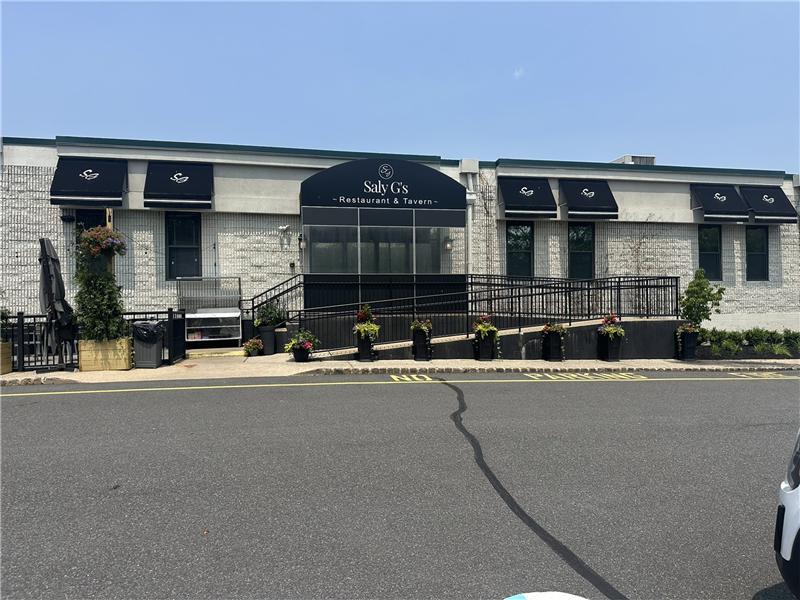 Commercial awning and shade installation by SV Design, portfolio image 35