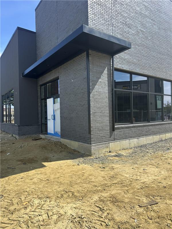 Commercial awning and shade installation by SV Design, portfolio image 54