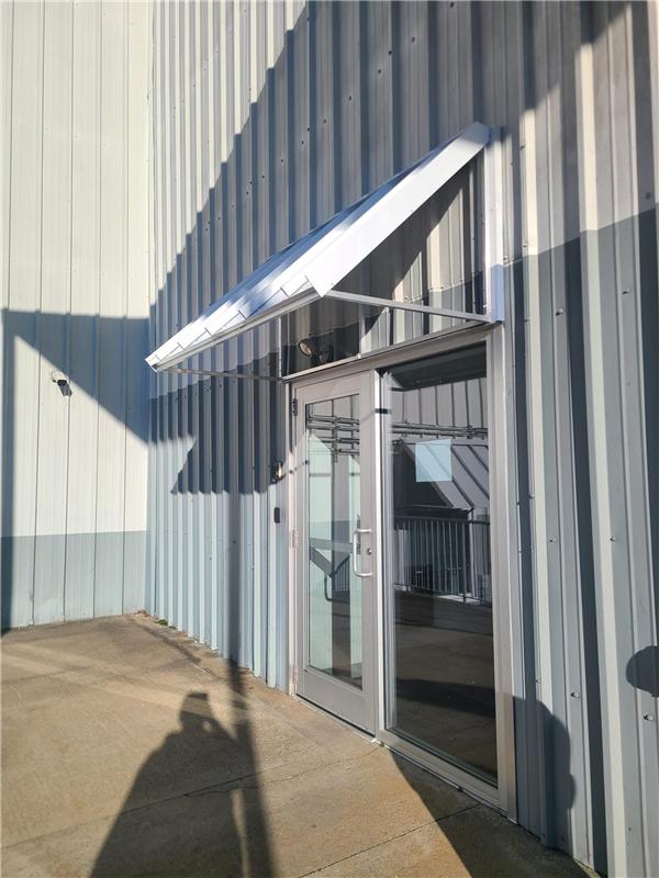 Commercial awning and shade installation by SV Design, portfolio image 69