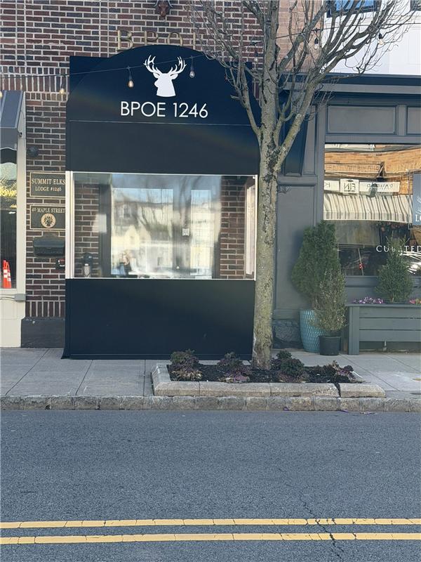Commercial awning and shade installation by SV Design, portfolio image 83