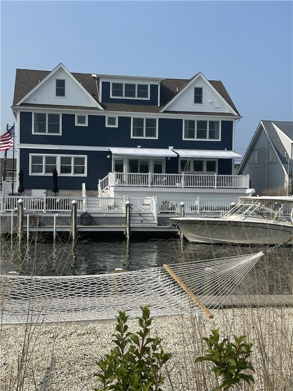 Residential awning and shade installation by SV Design, portfolio image 12