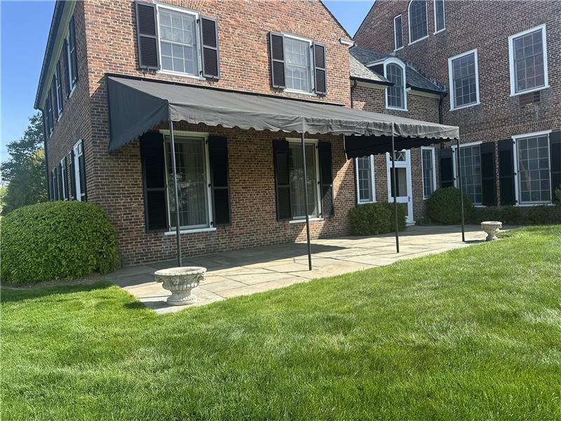 Residential awning and shade installation by SV Design, portfolio image 20